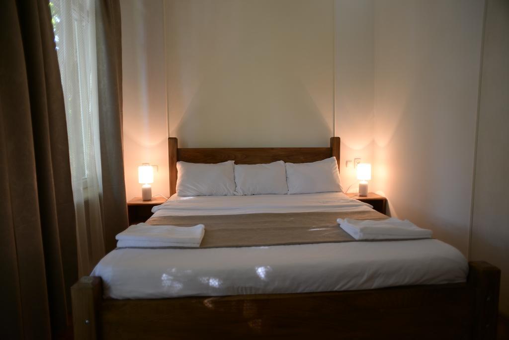 Hotel Veneto Kutaisi Esterno foto