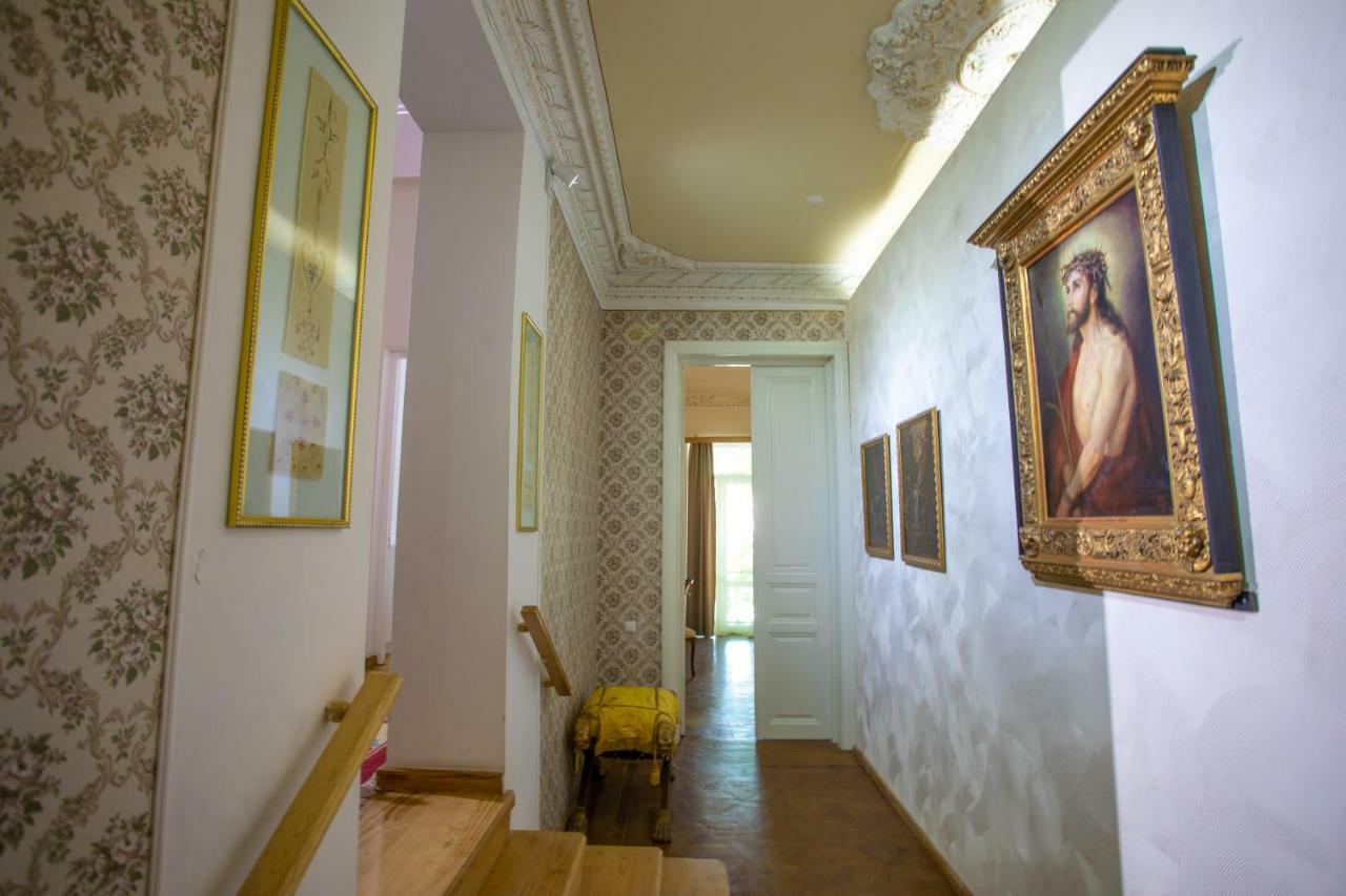 Hotel Veneto Kutaisi Esterno foto