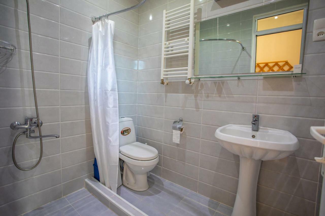 Hotel Veneto Kutaisi Esterno foto